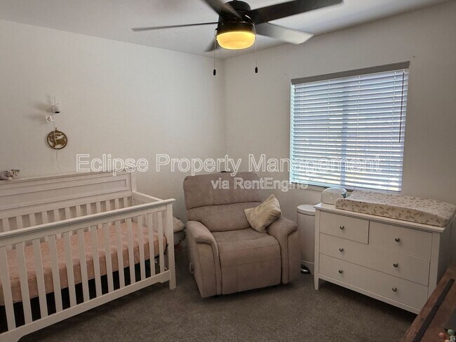 Building Photo - 464 Tara Dr