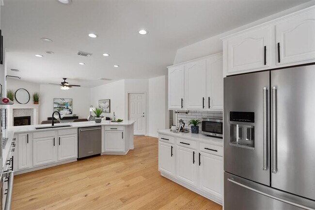 Building Photo - 1404 Hunter Ace Way