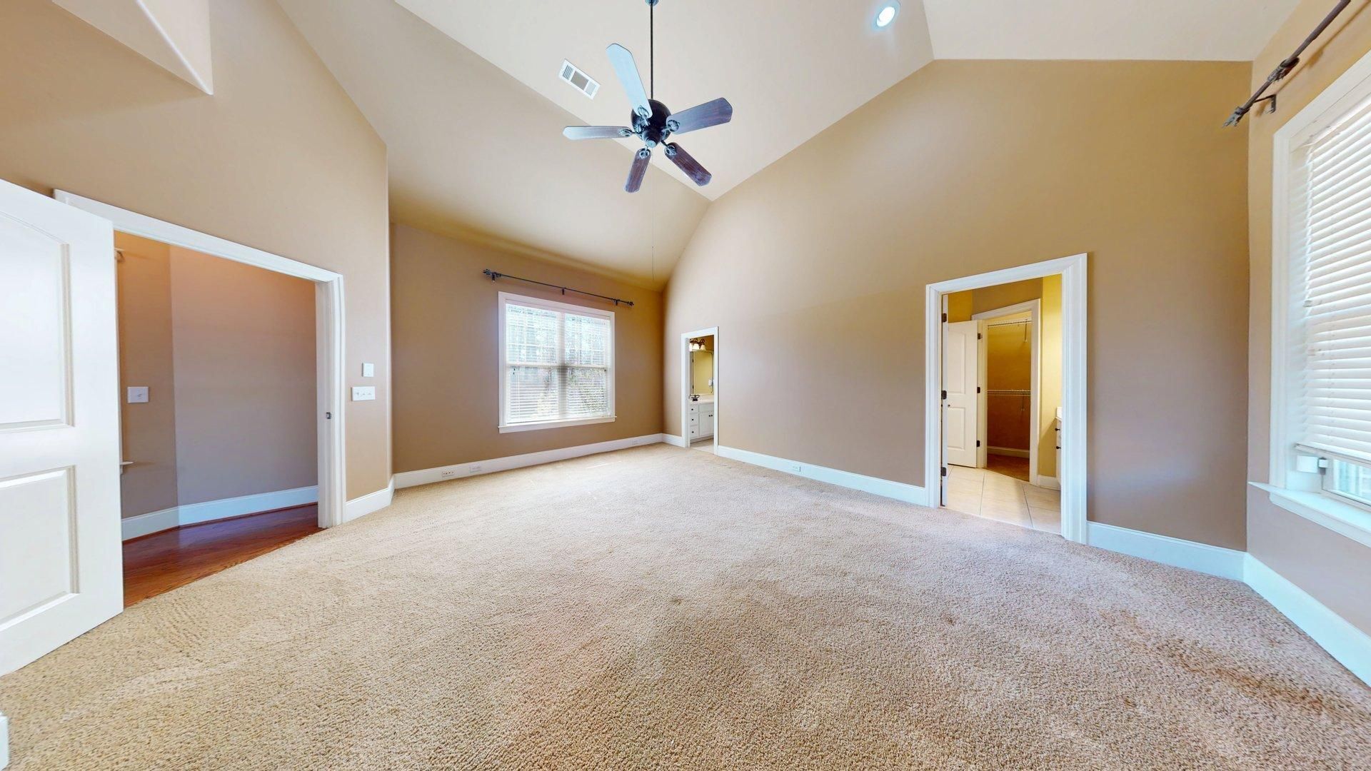 Building Photo - 461 Belmonte Dr