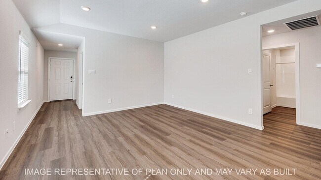 Building Photo - 876 Kickapoo Ln