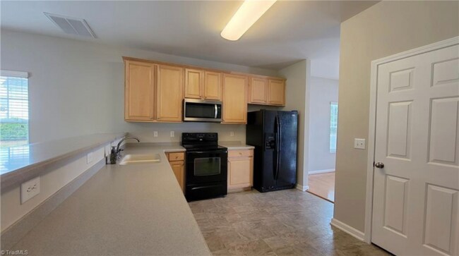 Building Photo - 33 Arbor Hl Pl