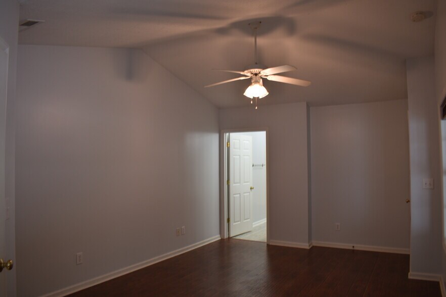 Building Photo - 1511 Willoughby Pk Ct