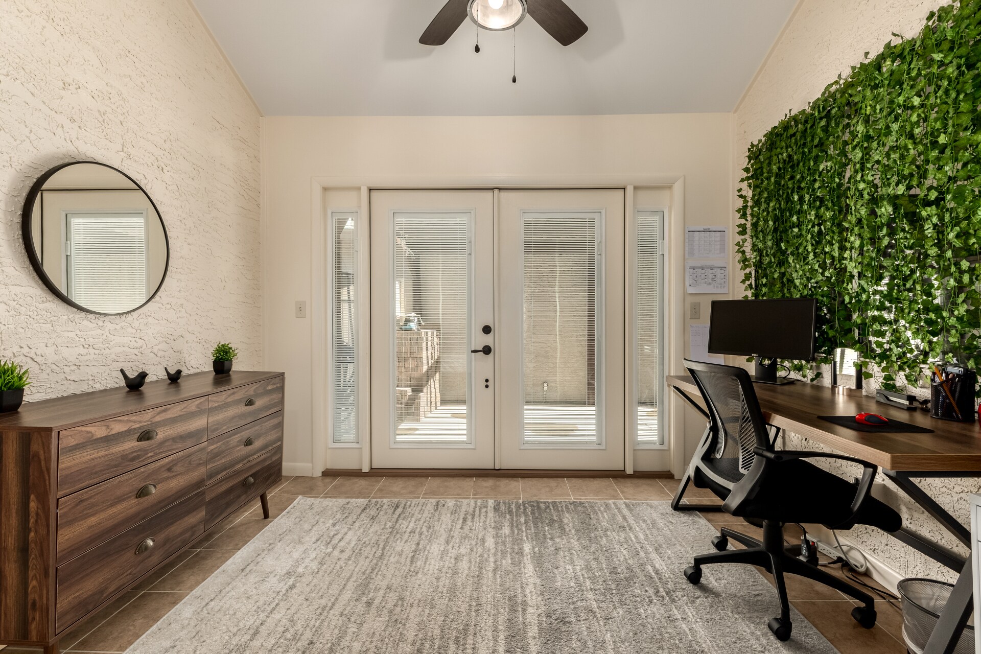 Building Photo - 8735 E Moreland St