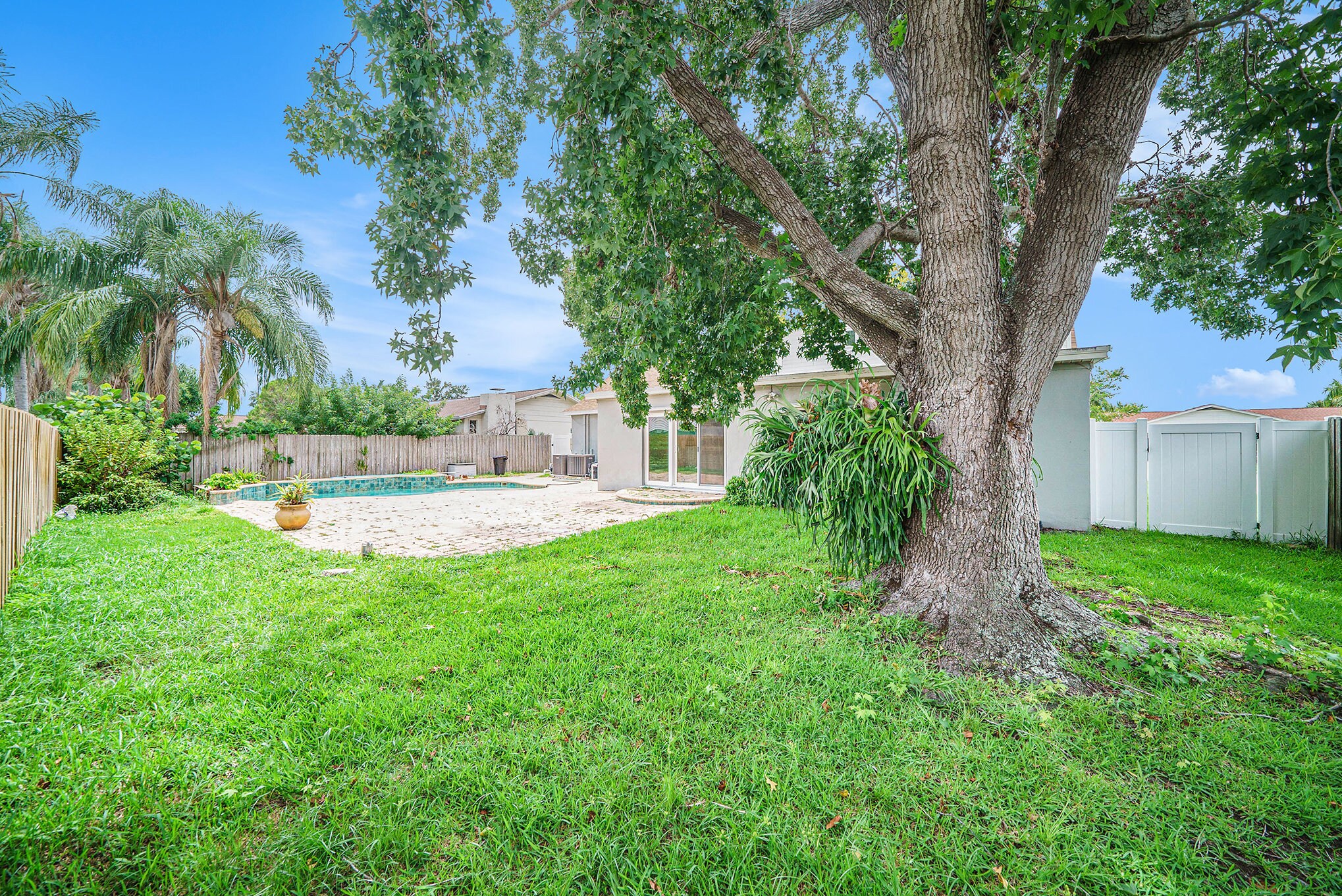 Building Photo - 4711 Travertine Dr