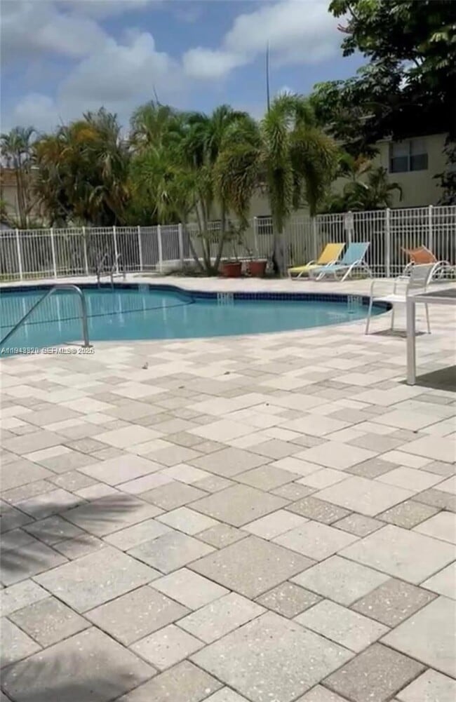 Building Photo - 845 NW 46th Ave