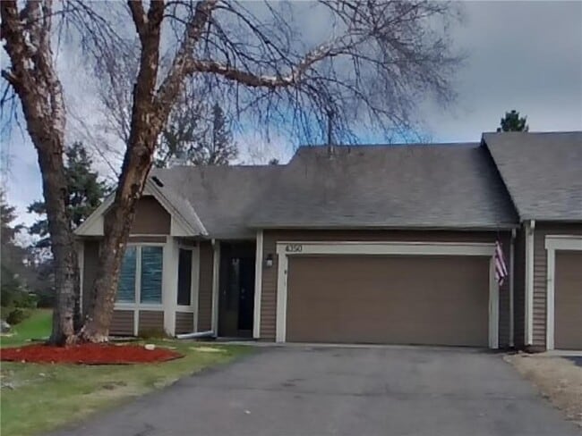 Primary Photo - 4350 Thornhill Ln