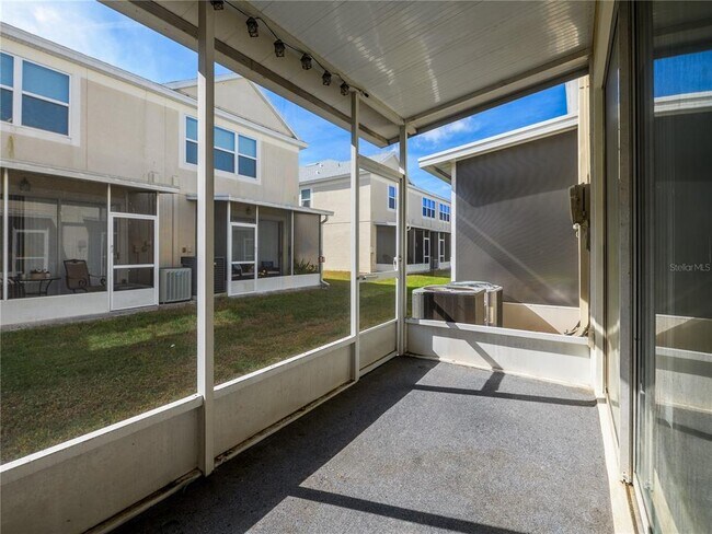 Building Photo - 26546 Castleview Way