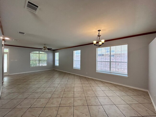 Building Photo - 4710 Sojourner St