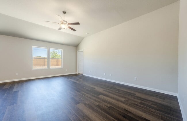 Building Photo - 7106 Emerald Valley