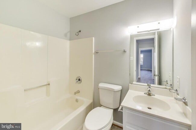 Building Photo - 20 Livingstone Terrace