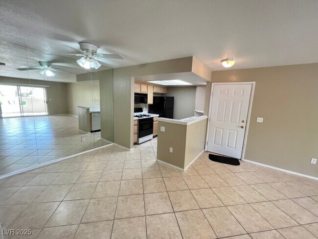 Building Photo - 1901 Rio Canyon Ct