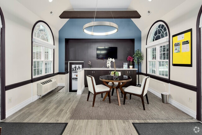 Leasing Office - Falkland Chase