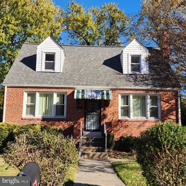 Building Photo - 6512 Hansford St