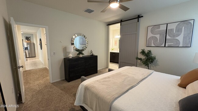 Building Photo - 30998 W Earll Dr