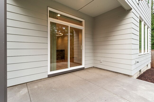 Building Photo - 2022 Build -Almost Brand New 3 br 2.5 bth Home with hardwoods, fenced yard and backs to greenspace !