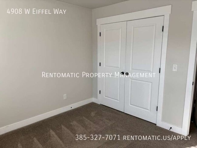 Building Photo - 4908 Eiffel Wy