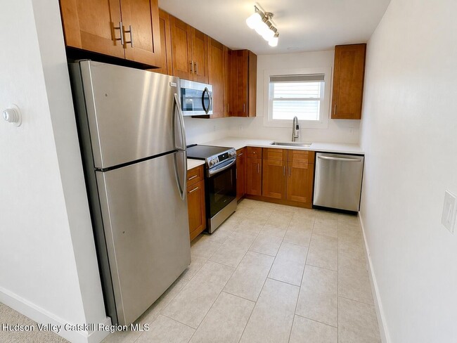 Building Photo - 97 W Bridge St