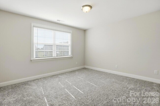 Building Photo - 6532 Wildbrook Dr