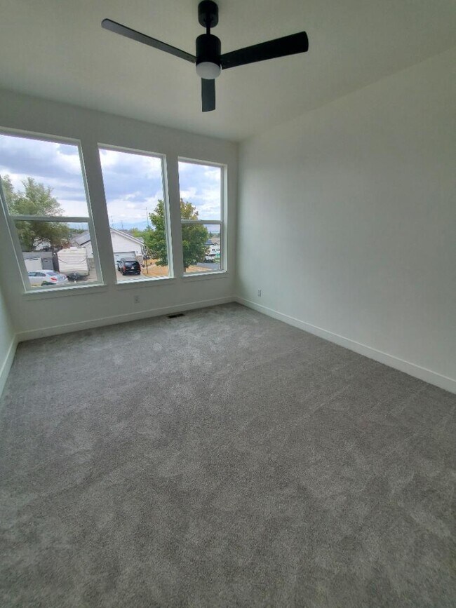 Building Photo - 5905 Jackling Way