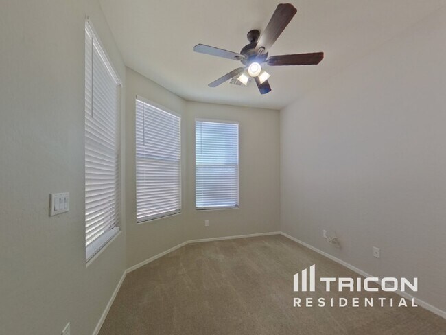 Building Photo - 3327 W St Kateri Dr