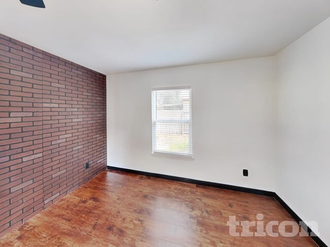 Building Photo - 335 Heritage Estates Ln