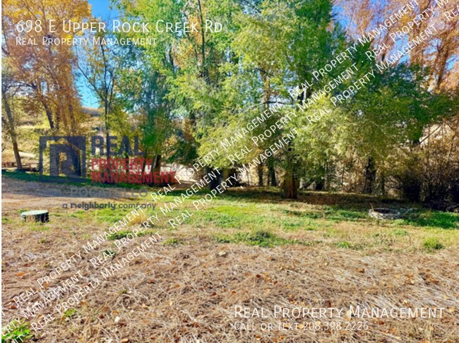 Building Photo - 698 E Upper Rock Creek Rd