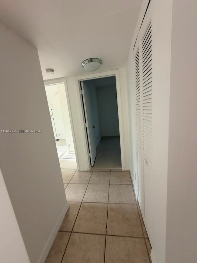 Building Photo - 12193 Royal Palm Blvd