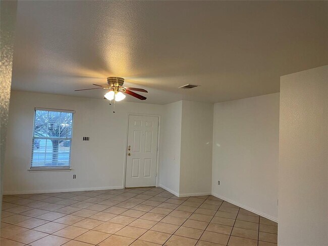 Building Photo - 289 Spring Branch Loop