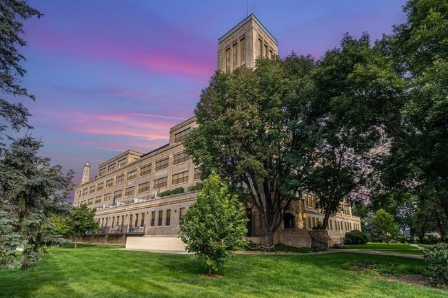 Building Photo - 730 Stinson Blvd NE