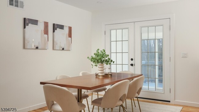 Building Photo - 91 Hillcrest Rd