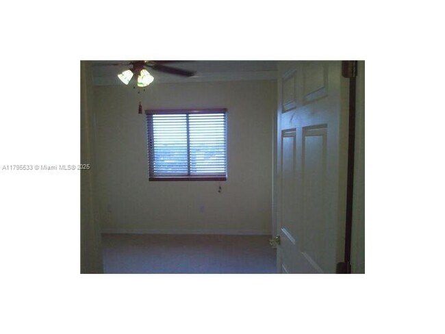 Building Photo - 3500 Coral Wy