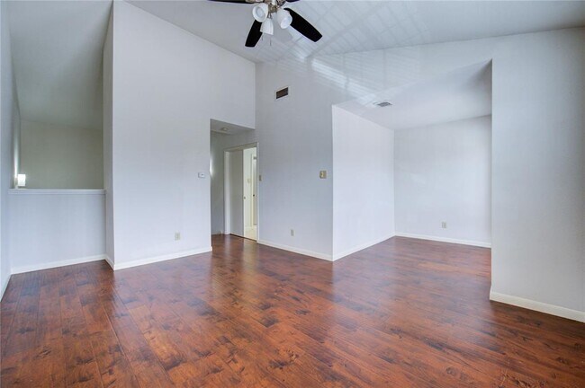 Building Photo - 2121 El Paseo St