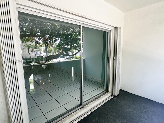 Building Photo - 300 Galen Dr