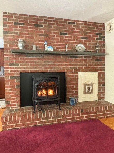 Building Photo - 104 Woodland