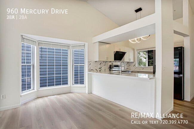 Building Photo - 960 Mercury Dr