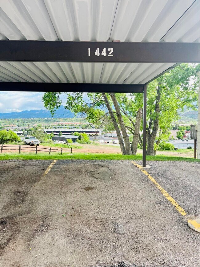 Building Photo - 1442 Territory Trl