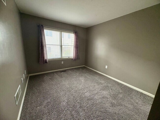 Building Photo - 3 Bedroom 4 Bathroom Available in Hummelstown!