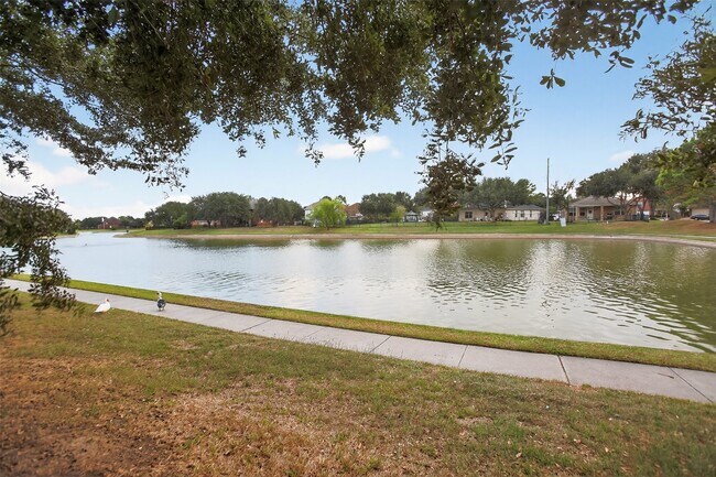 Building Photo - 17627 S Summit Canyon Dr