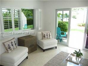 Building Photo - 881 Ocean Dr
