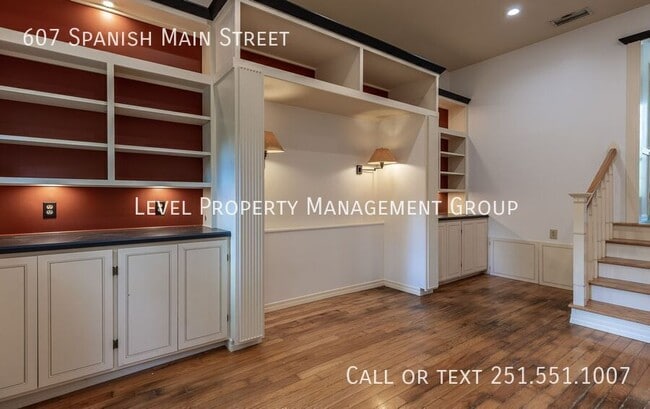 Building Photo - 607 Spanish Main