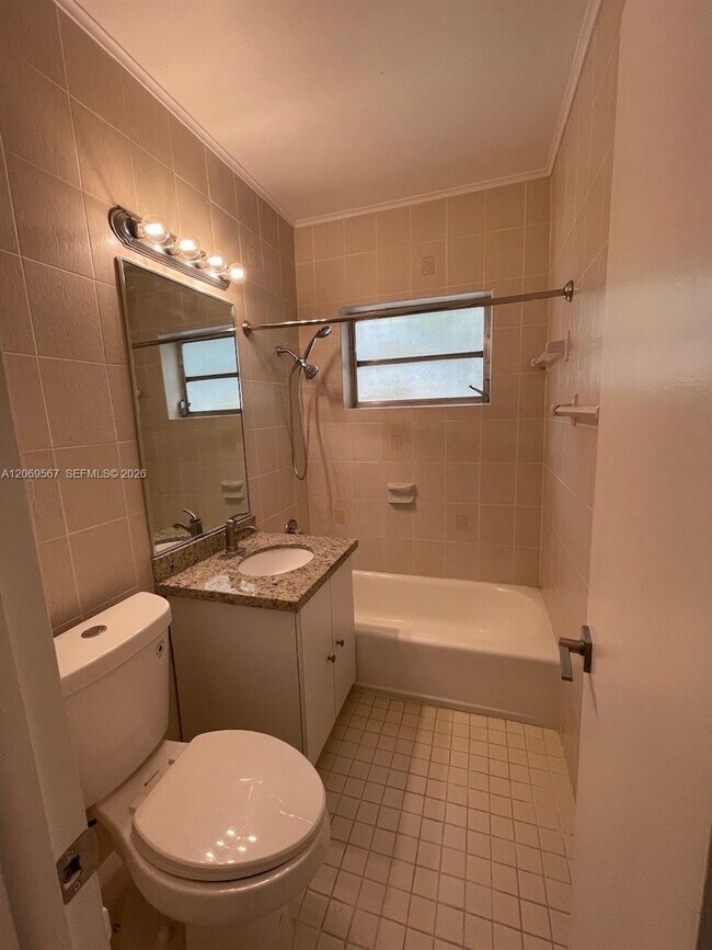 Building Photo - 828 Lorca St