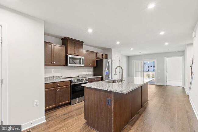 Building Photo - 4319 Southerby Dr