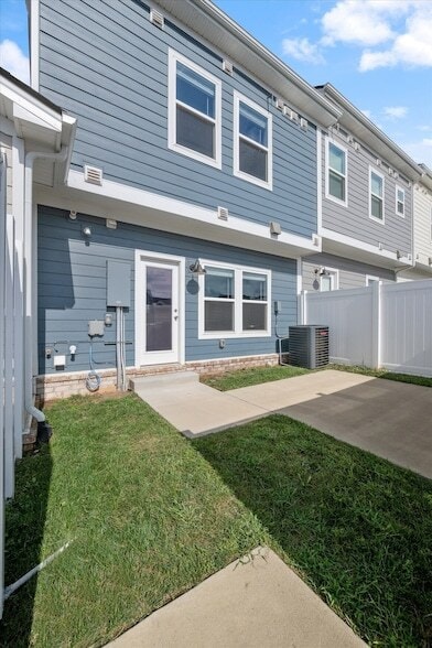 Building Photo - 842 Westcott Ln