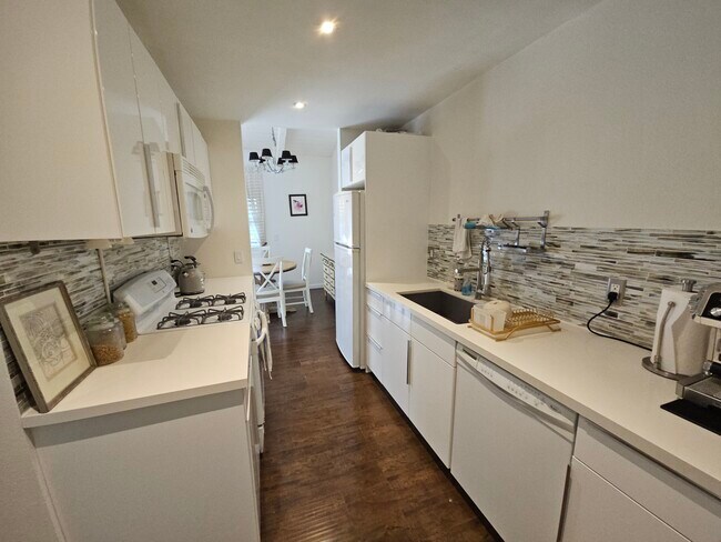 Building Photo - 4921 Indian Wood Rd