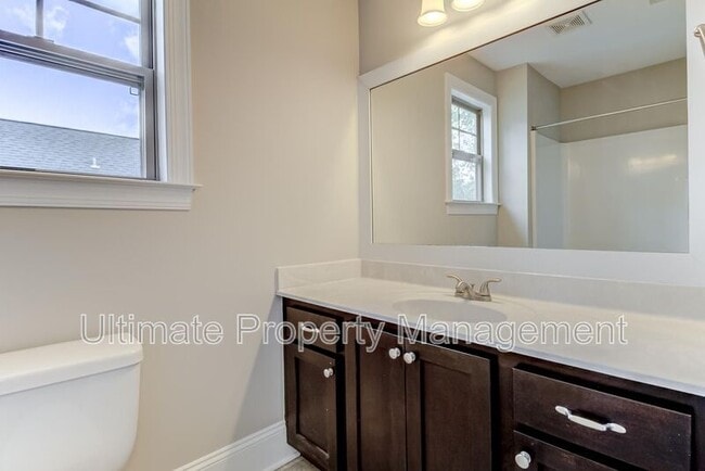 Building Photo - 1202 Matteo Dr
