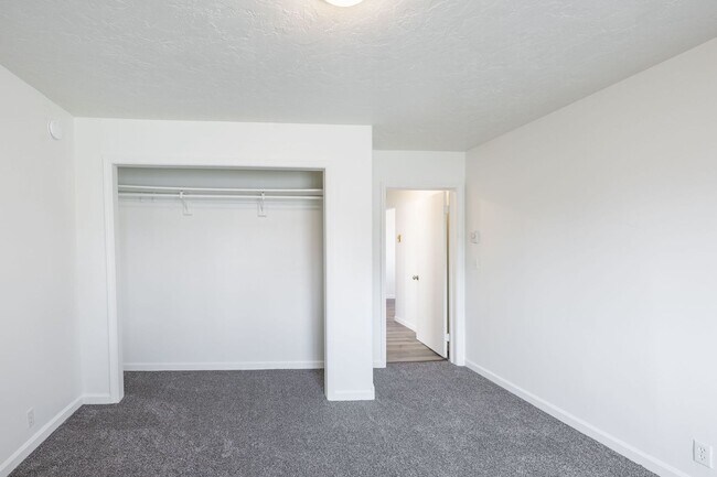 Building Photo - Newly Remodeled 3 Bed + Office, 1 Bath home in Rexburg, Fully fenced yard