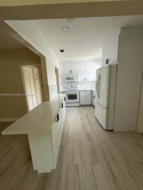 Building Photo - 4600 SW 33rd Dr