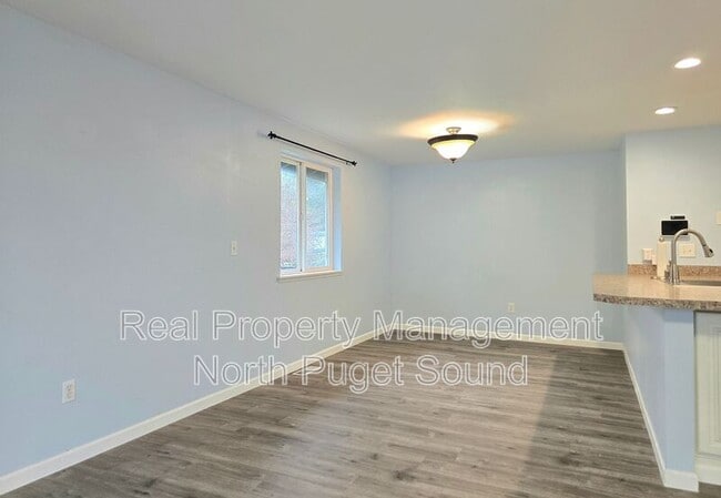 Building Photo - 8711 70th Dr NE