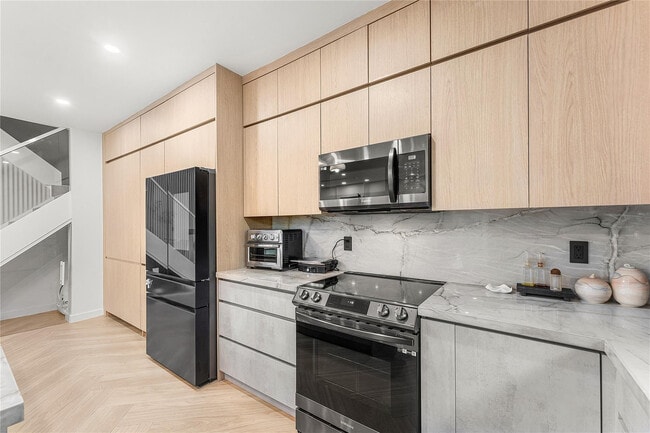 Building Photo - 11338 NW 33rd St