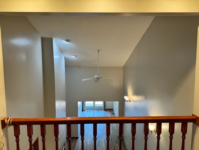 Building Photo - 5125 Echovale St NW